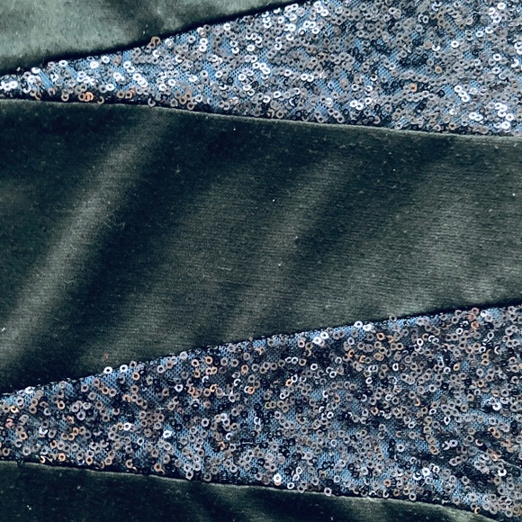 Black and blue sequence pencil, bandage style mini skirt - Picture 4 of 6